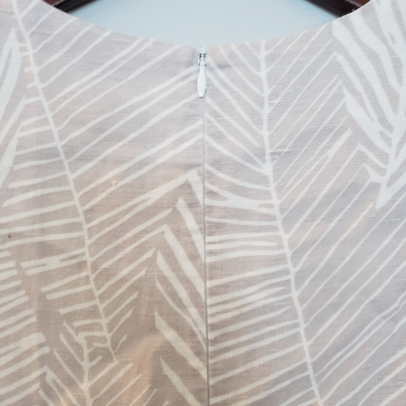 Jean Bourget Girls Fit and Flare Leave Print Dress Size 12 - Picture 7 of 12